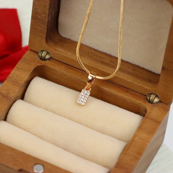 "Rose Gold Plated Rectangular Pendant with Crystal Detailing, XPPT1196 - Picture 9 of 12